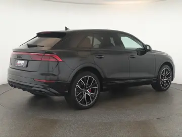 AUDI Q8 50 TDI FL S line