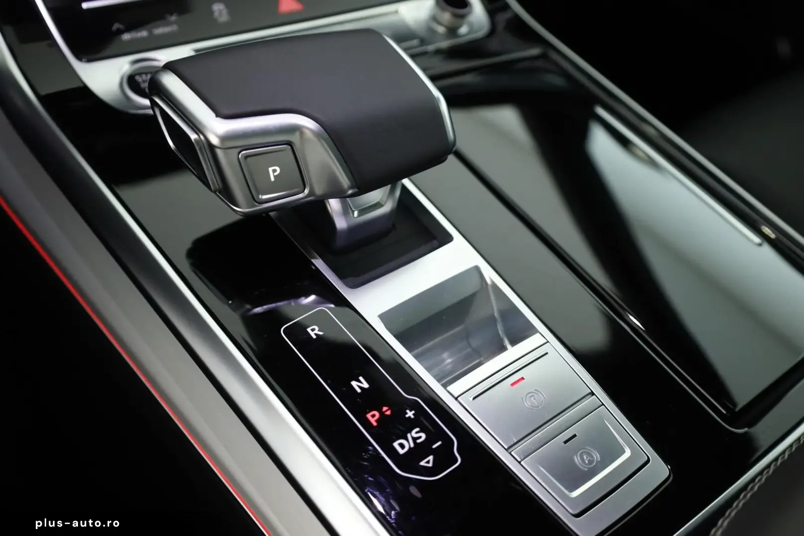 AUDI Q8 50 TDI FL S line