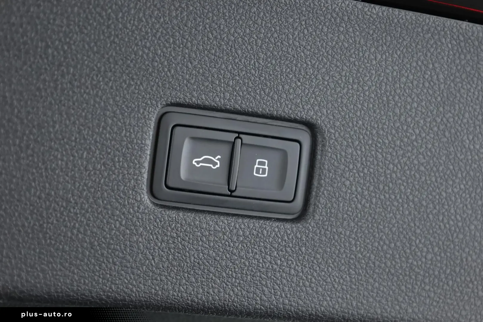 AUDI Q8 50 TDI FL S line