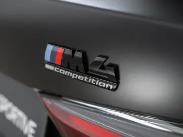 BMW M4 Competition xDrive INDIVIDUAL DRIVERS KERAMIK