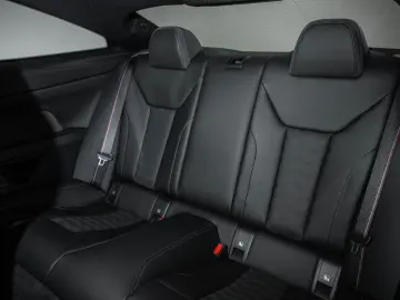 BMW M4 Competition xDrive INDIVIDUAL DRIVERS KERAMIK