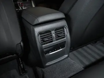 BMW M4 Competition xDrive INDIVIDUAL DRIVERS KERAMIK