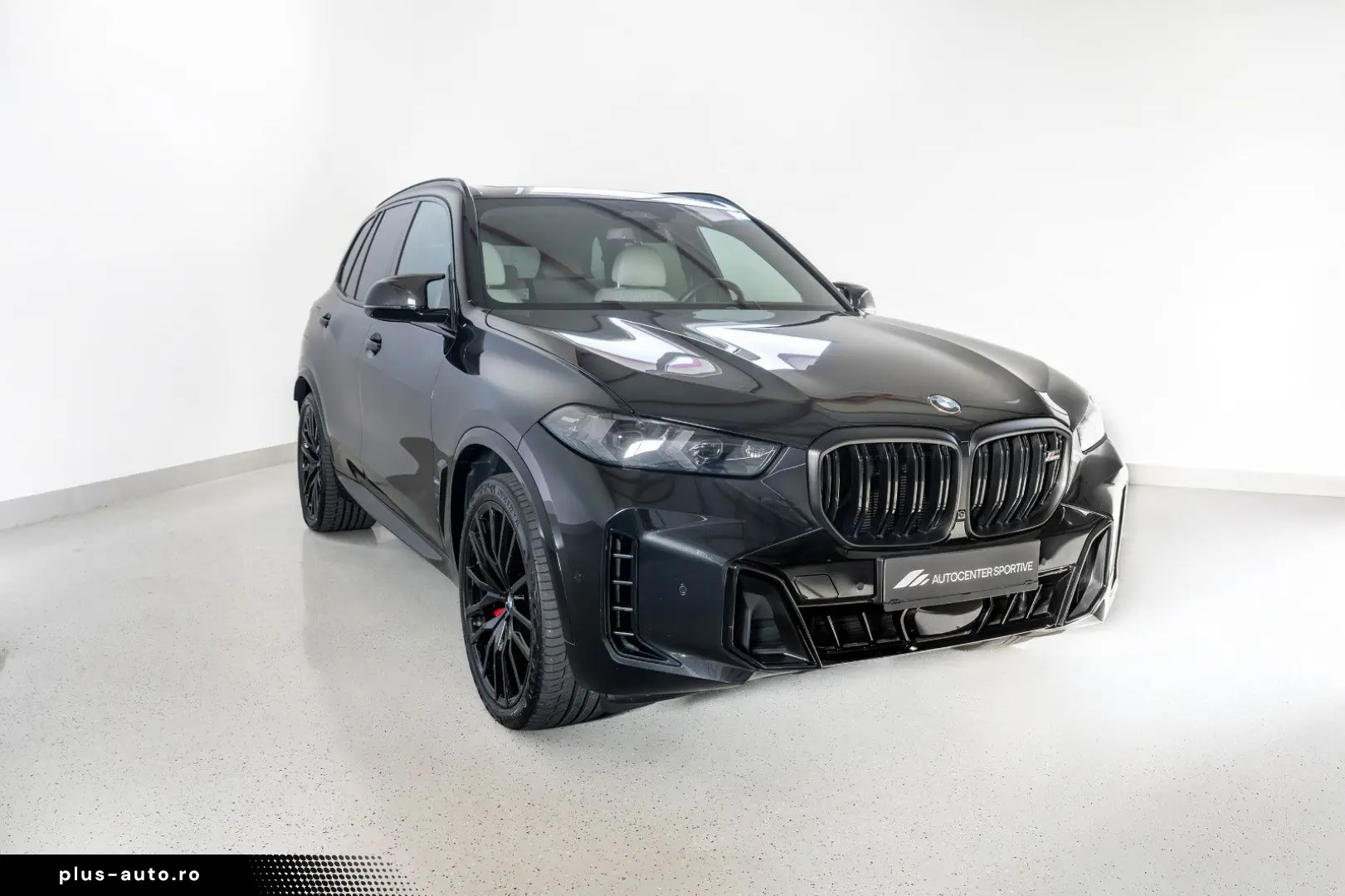 BMW X5 M60i PROFESSIONAL CARBON GLAS SKY MERINO B&W