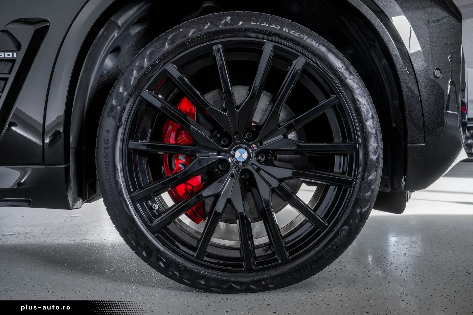 BMW X5 M60i PROFESSIONAL CARBON GLAS SKY MERINO B&W