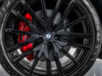 BMW X5 M60i PROFESSIONAL CARBON GLAS SKY MERINO B&W