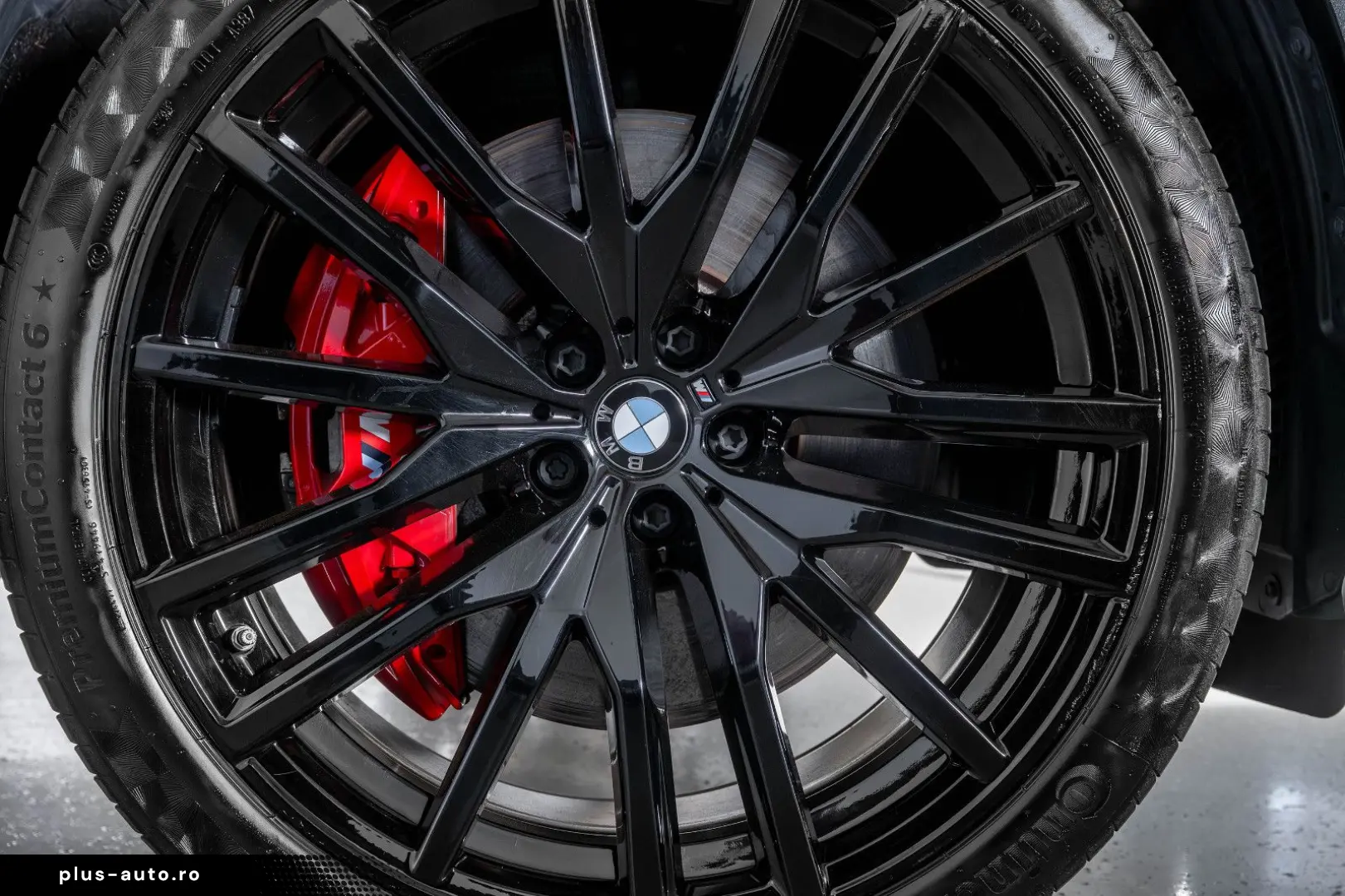 BMW X5 M60i PROFESSIONAL CARBON GLAS SKY MERINO B&W