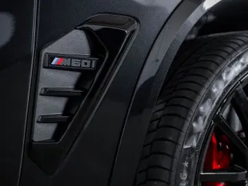 BMW X5 M60i PROFESSIONAL CARBON GLAS SKY MERINO B&W