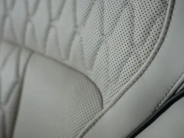 BMW X5 M60i PROFESSIONAL CARBON GLAS SKY MERINO B&W