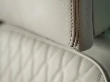 BMW X5 M60i PROFESSIONAL CARBON GLAS SKY MERINO B&W