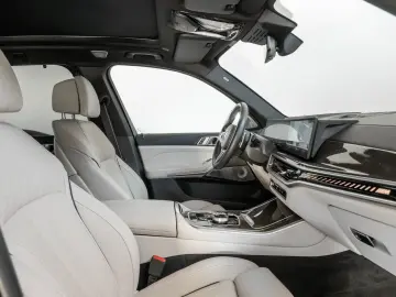 BMW X5 M60i PROFESSIONAL CARBON GLAS SKY MERINO B&W