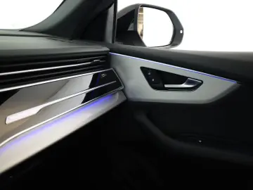 AUDI Q8 50 TDI Facelift S line