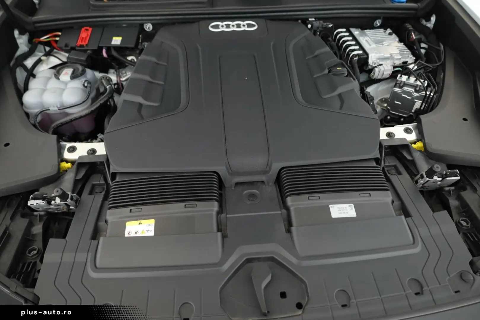 AUDI Q8 50 TDI Facelift S line