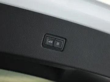 AUDI Q8 50 TDI Facelift S line