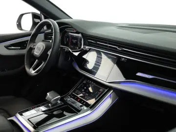 AUDI Q8 50 TDI Facelift S line