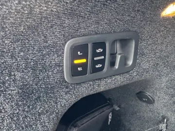 BENTLEY Bentayga S V8  Luft  Carbon Br  TV  Night Vision