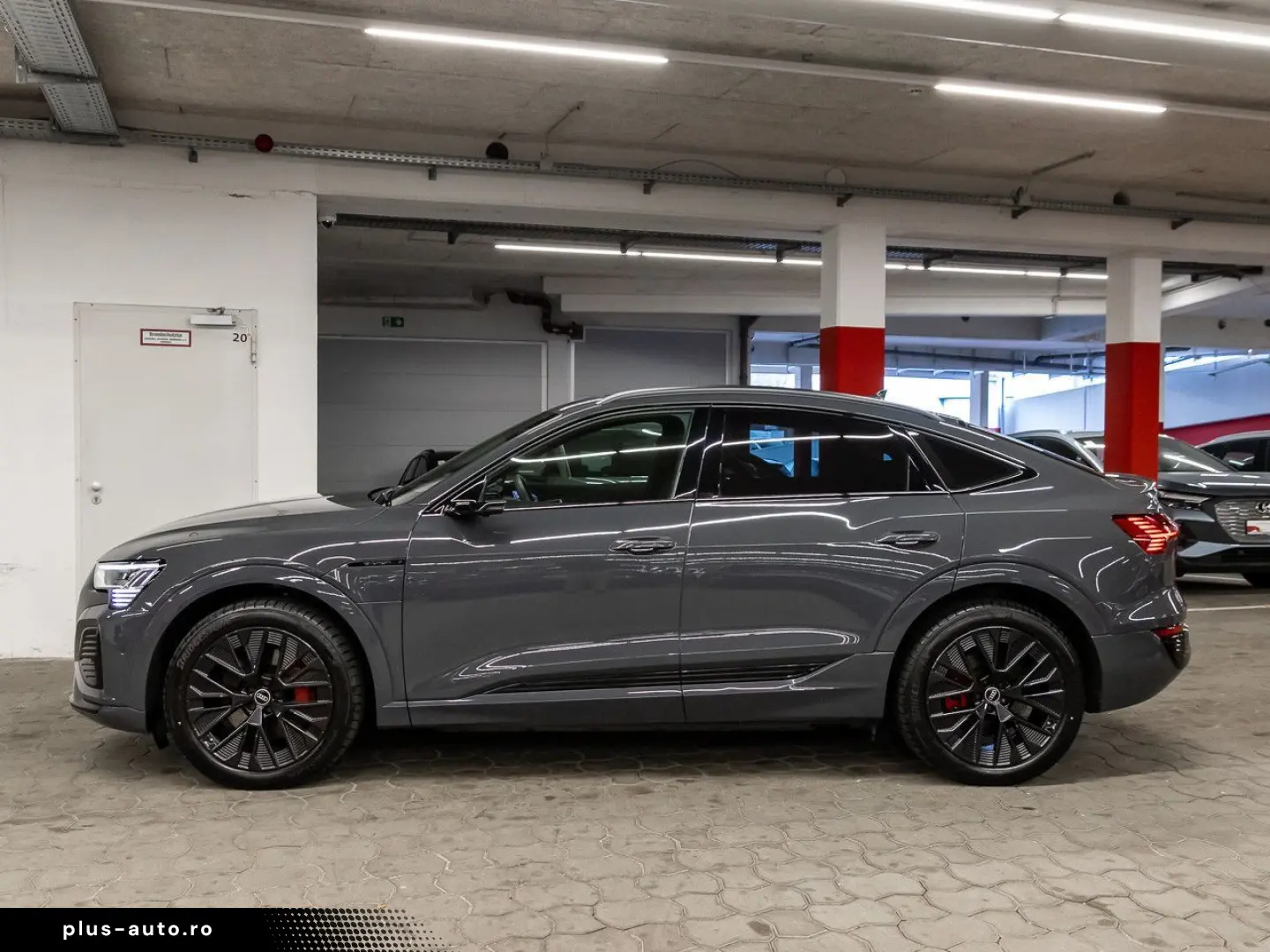 AUDI Q8 Sportback 55 e-tron