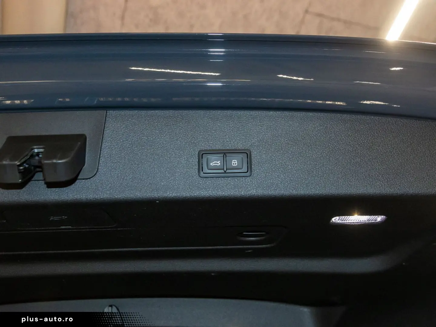 AUDI Q8 Sportback 55 e-tron