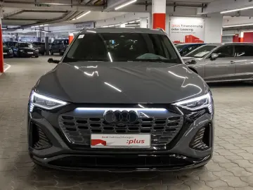 AUDI Q8 Sportback 55 e-tron