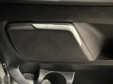 MERCEDES-BENZ V300 d AMG-LINE EDITION 4MATIC lang 7-&hellip;