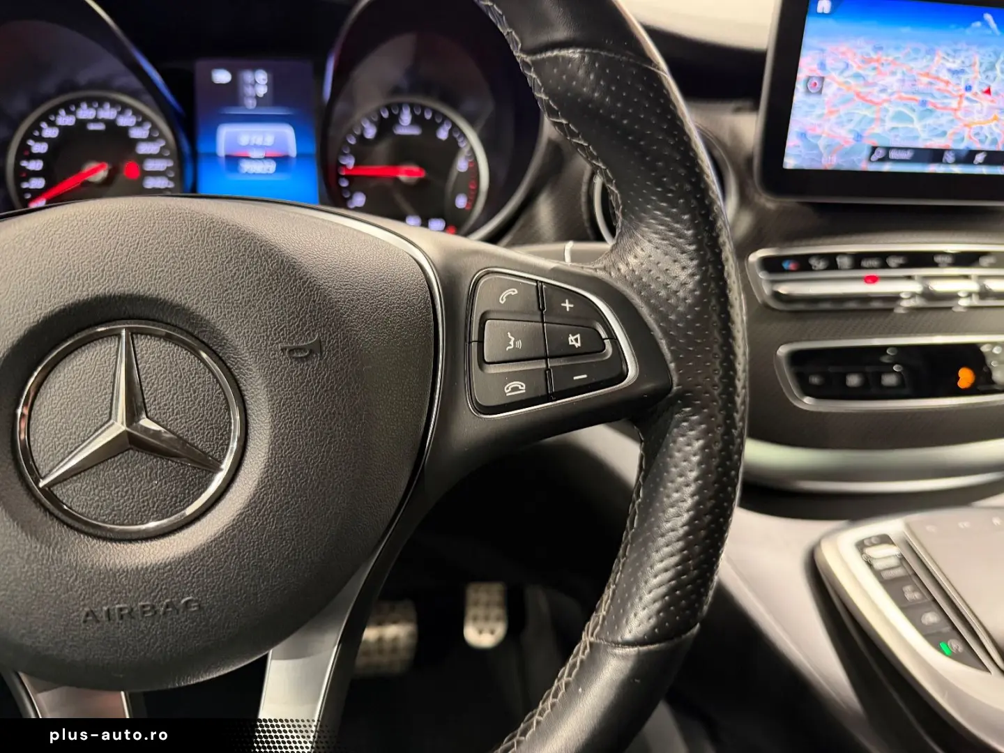 MERCEDES-BENZ V300 d AMG-LINE EDITION 4MATIC lang 7-&hellip;