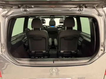 MERCEDES-BENZ V300 d AMG-LINE EDITION 4MATIC lang 7-&hellip;