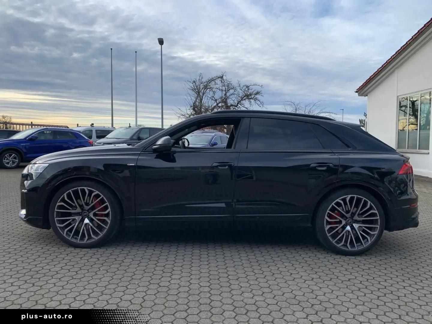 AUDI Q8 50 RSQ8-S-Line