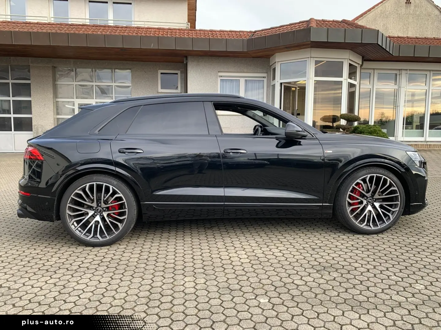 AUDI Q8 50 RSQ8-S-Line