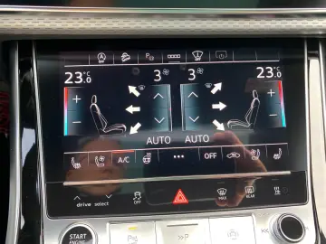 AUDI Q8 50 RSQ8-S-Line