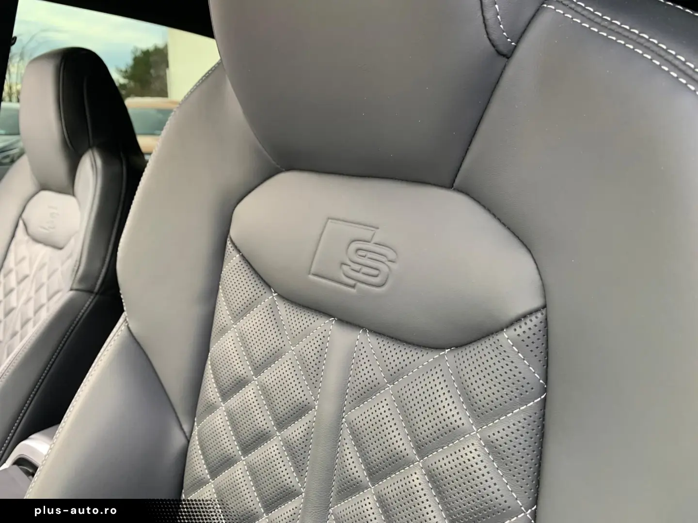 AUDI Q8 50 RSQ8-S-Line