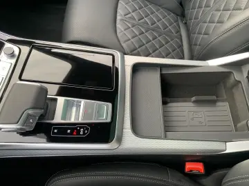 AUDI Q8 50 RSQ8-S-Line