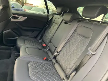 AUDI Q8 50 RSQ8-S-Line