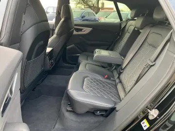 AUDI Q8 50 RSQ8-S-Line