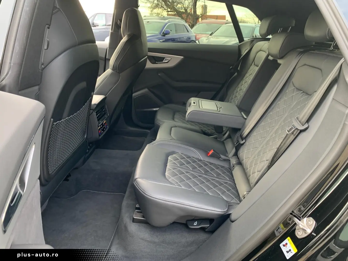 AUDI Q8 50 RSQ8-S-Line