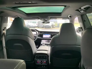 AUDI Q8 50 RSQ8-S-Line