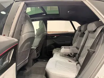 AUDI SQ8 4.0 TFSI quattro competition plus NARDOGRAU