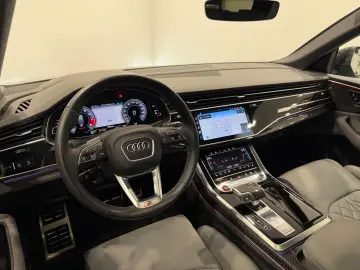 AUDI SQ8 4.0 TFSI quattro competition plus NARDOGRAU