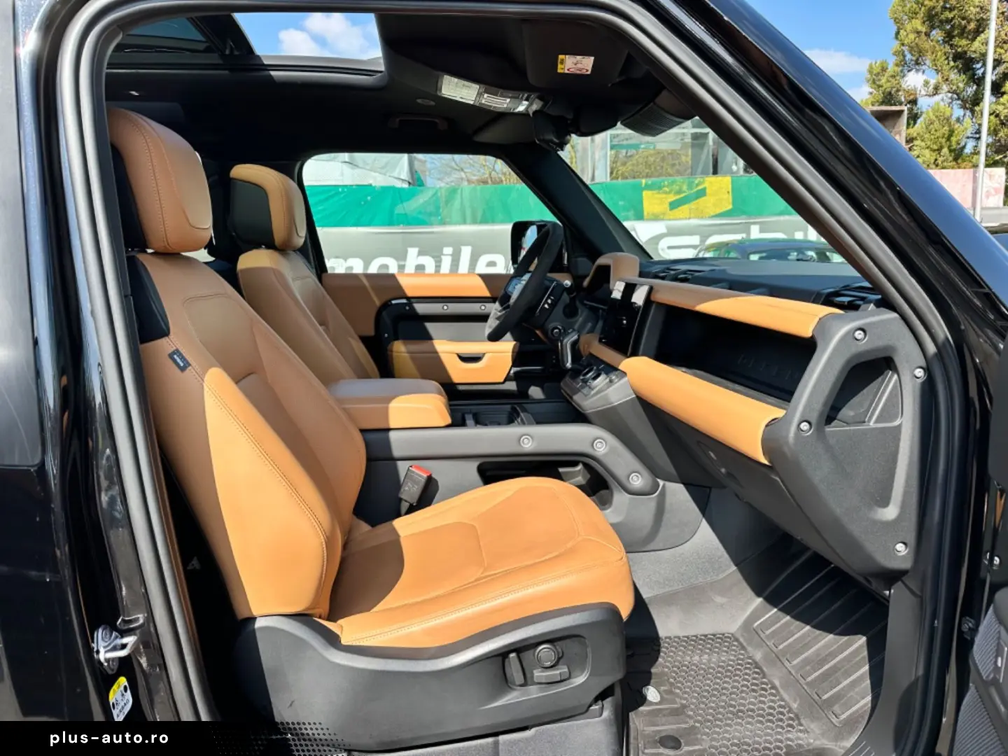 LAND ROVER Defender 90 V8   Black Pack Leder Tan Ebony ACC