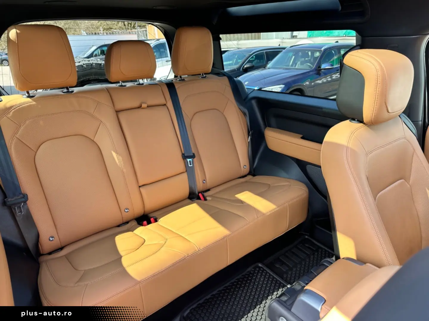 LAND ROVER Defender 90 V8   Black Pack Leder Tan Ebony ACC