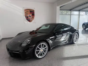 PORSCHE 992 Coupé- BOSE  - Vollleder- 21 Zoll