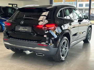 MERCEDES-BENZ GLA 250 e AMG KEYLESS-GO Distronic Kamera IHC
