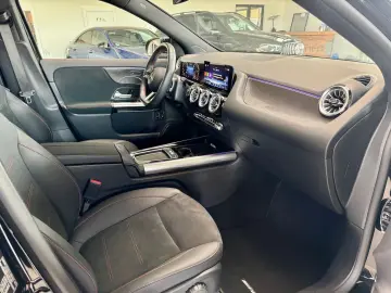MERCEDES-BENZ GLA 250 e AMG KEYLESS-GO Distronic Kamera IHC