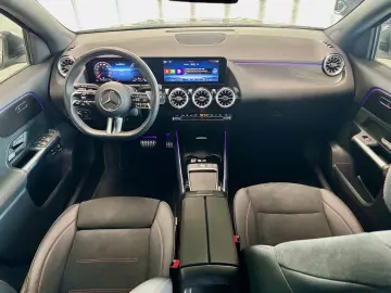 MERCEDES-BENZ GLA 250 e AMG KEYLESS-GO Distronic Kamera IHC