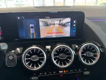 MERCEDES-BENZ GLA 250 e AMG KEYLESS-GO Distronic Kamera IHC