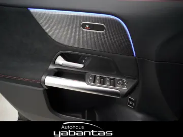 MERCEDES-BENZ EQA 300 4M AMG Kamera MBUX Spur.-Asiss&hellip;