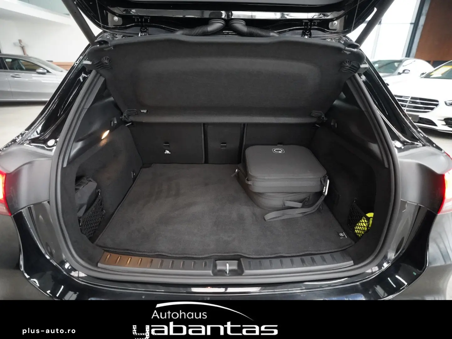 MERCEDES-BENZ EQA 300 4M AMG Kamera MBUX Spur.-Asiss&hellip;