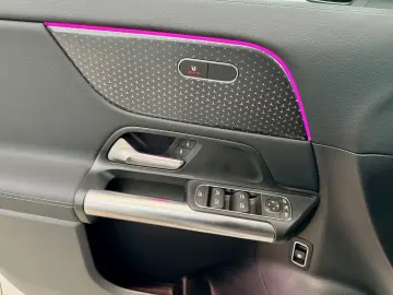 MERCEDES-BENZ EQA 250 Urban Distronic Kamera KEYLESS&hellip;