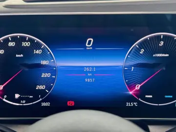 MERCEDES-BENZ GLC 300 d 4M AMG Night Pano Head-up 36&hellip;