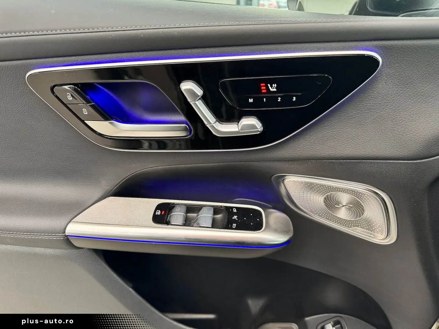 MERCEDES-BENZ GLC 300 d 4M AMG Night Pano Head-up 36&hellip;