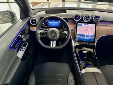 MERCEDES-BENZ GLC 300 d 4M AMG Night Pano Head-up 36&hellip;