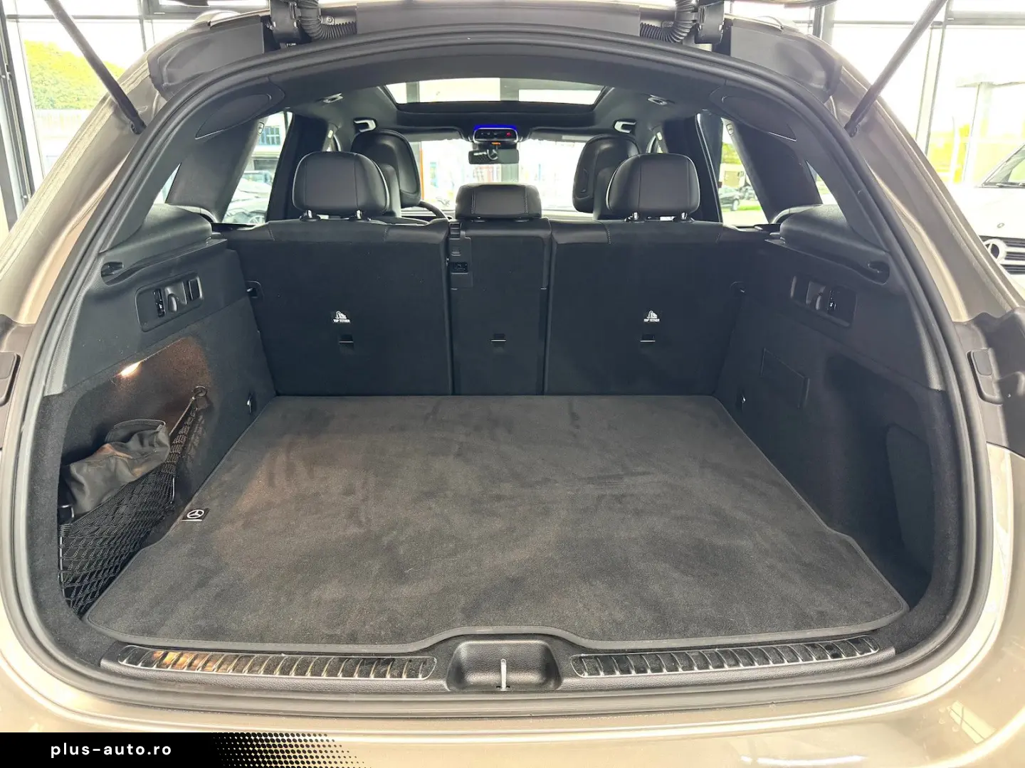 MERCEDES-BENZ GLC 300 d 4M AMG Night Pano Head-up 36&hellip;